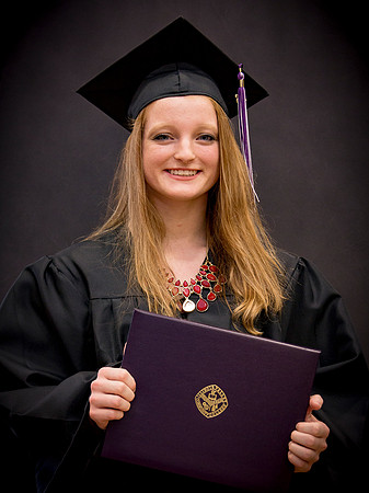 GradPortraits039