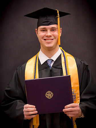 GradPortraits105