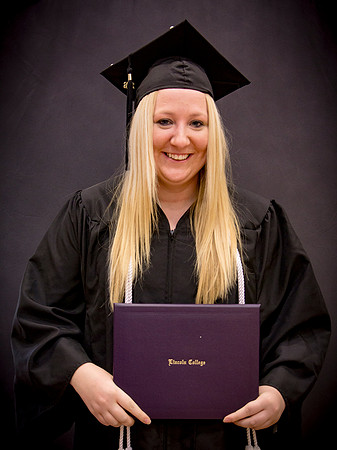 GradPortraits141