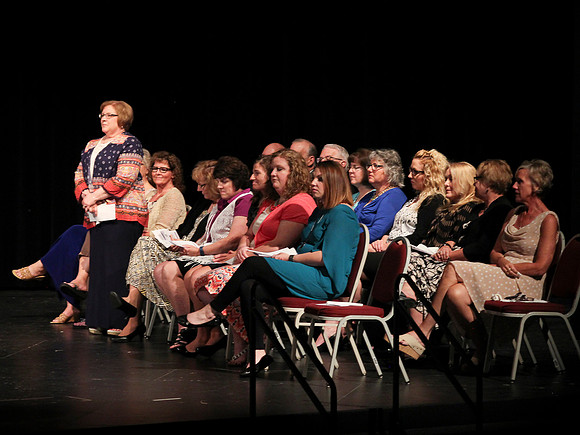 NursePinning-Grad071