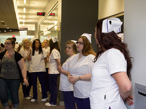 NursePinning-Grad034