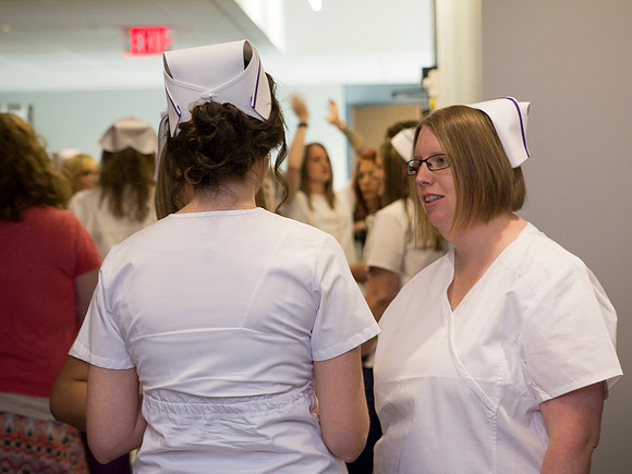 NursePinning-Grad037