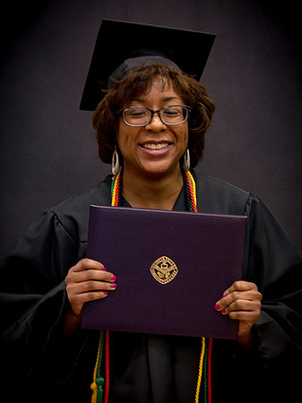 GradPortraits060