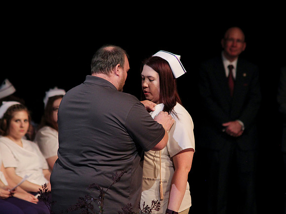 NursePinning-Grad124