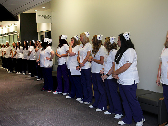 NursePinning-Grad055