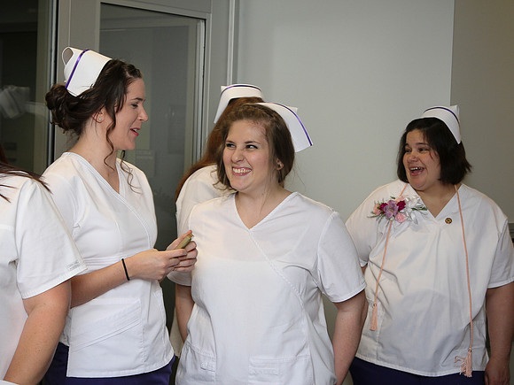 NursePinning-Grad049