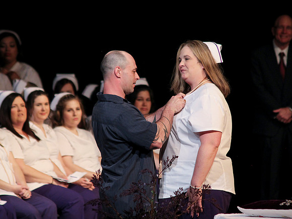 NursePinning-Grad131