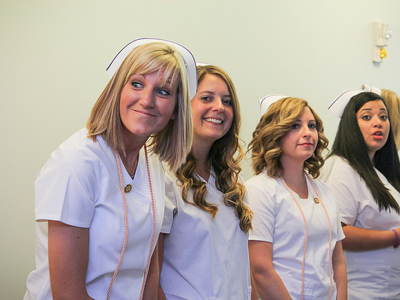 NursePinning-Grad050