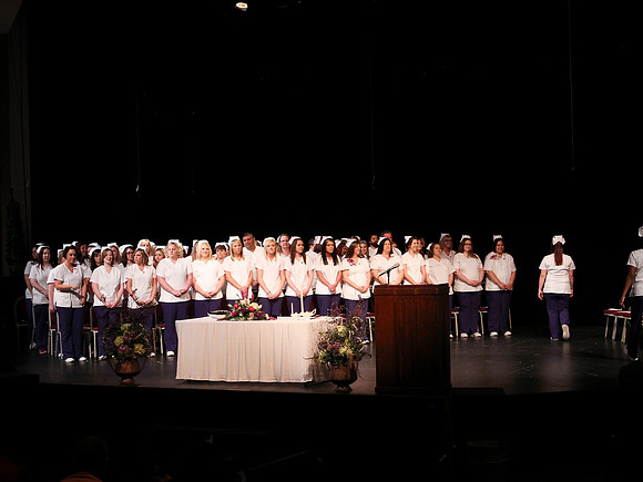 NursePinning-Grad065