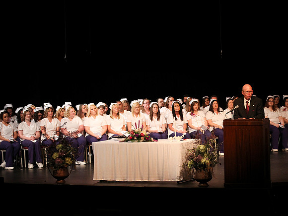 NursePinning-Grad077