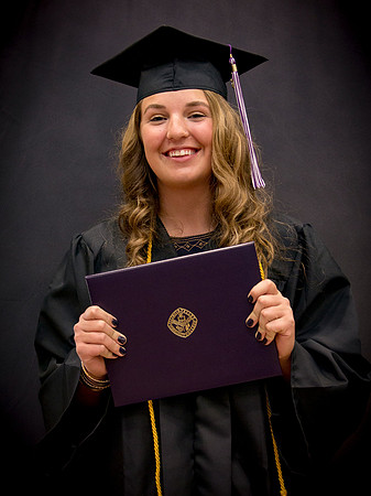 GradPortraits124