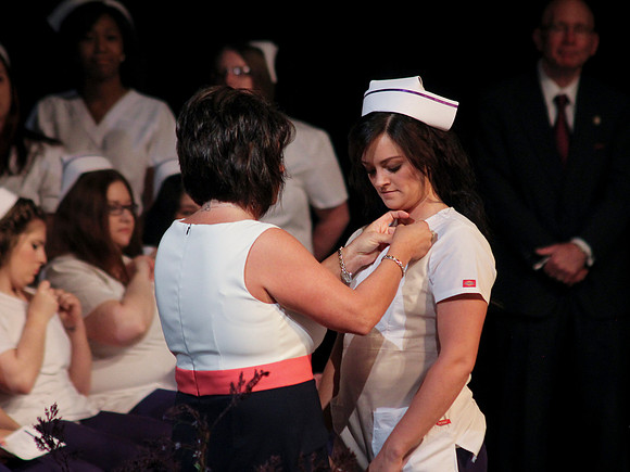 NursePinning-Grad108