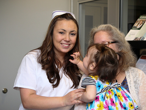 NursePinning-Grad057