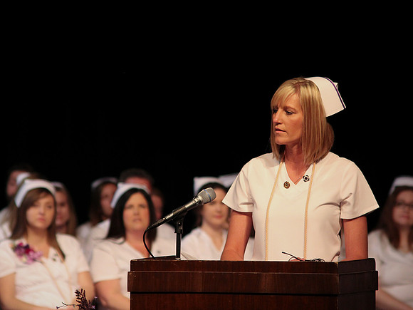 NursePinning-Grad164