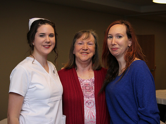 NursePinning-Grad200