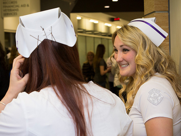 NursePinning-Grad027