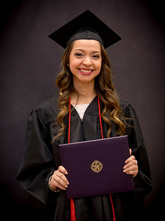 GradPortraits048