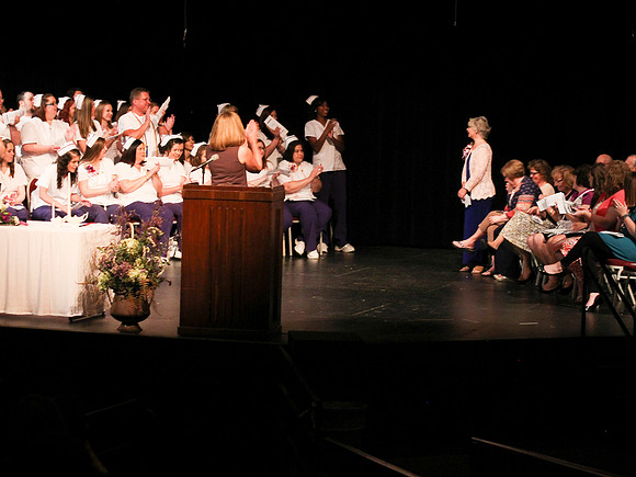NursePinning-Grad074