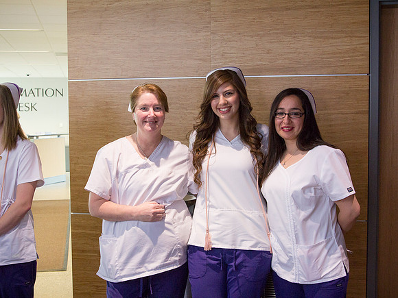 NursePinning-Grad032
