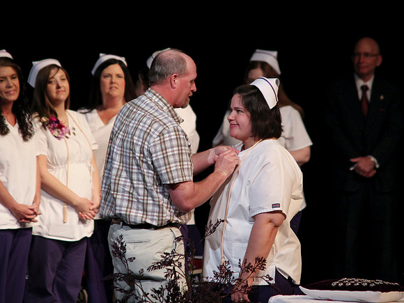 NursePinning-Grad106