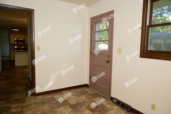 6E2A9575