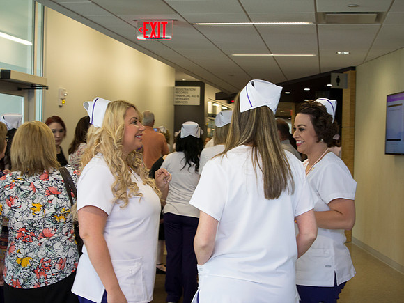 NursePinning-Grad021