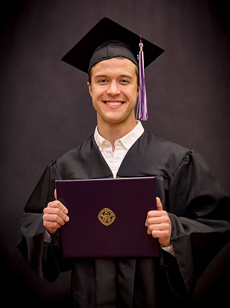 GradPortraits115