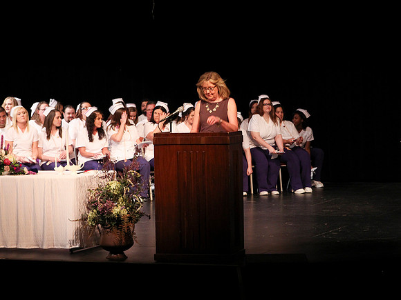 NursePinning-Grad066
