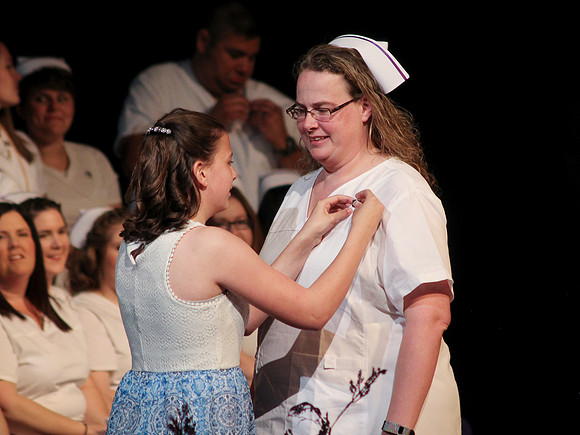 NursePinning-Grad116