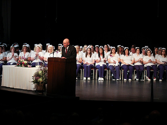 NursePinning-Grad080