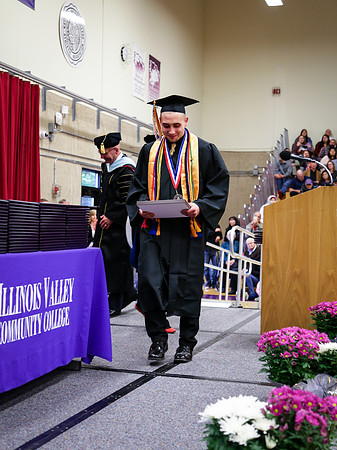 IVCCGrad17-290