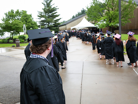 IVCCGrad17-223