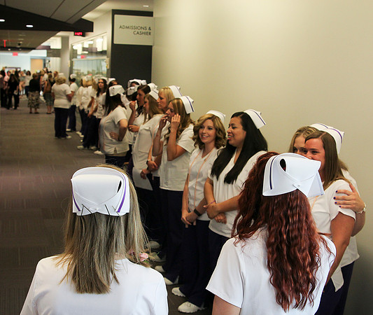 NursePinning-Grad054